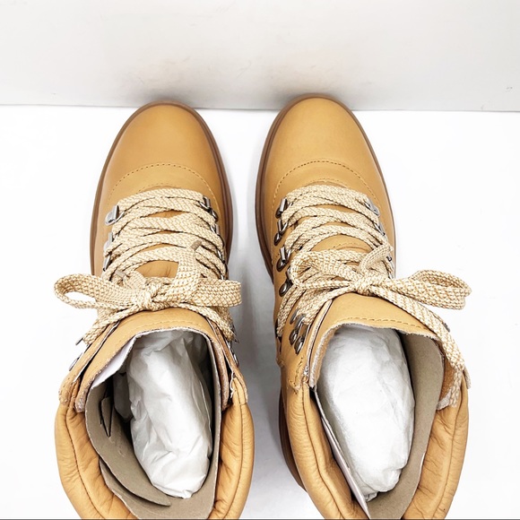 🆕{J.CREW} Lightweight Leather Nordic Boots - Picture 13 of 16